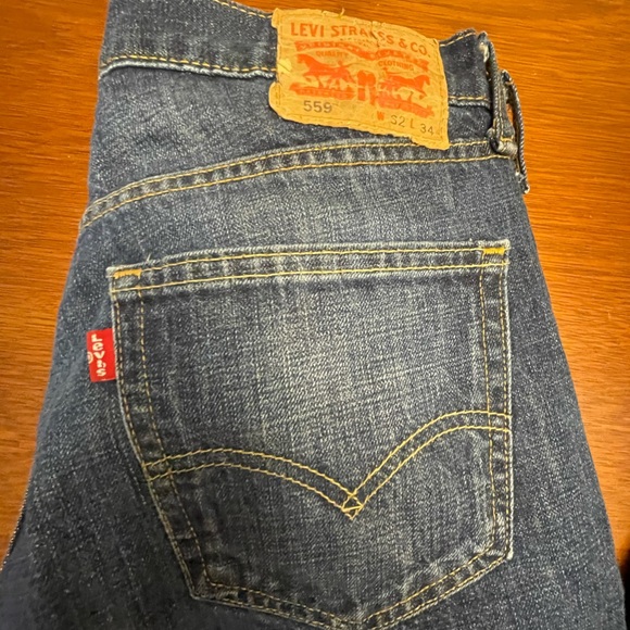 Levi’s 559 blue jeans- 32x34 - Picture 2 of 12